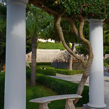La Casa Dei Merli بيت للعطل *